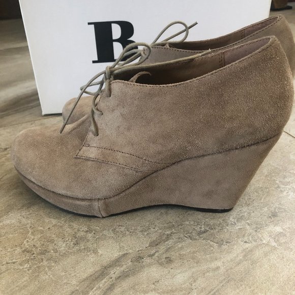 Browns Suede Wedge Shoes - Picture 1 of 4